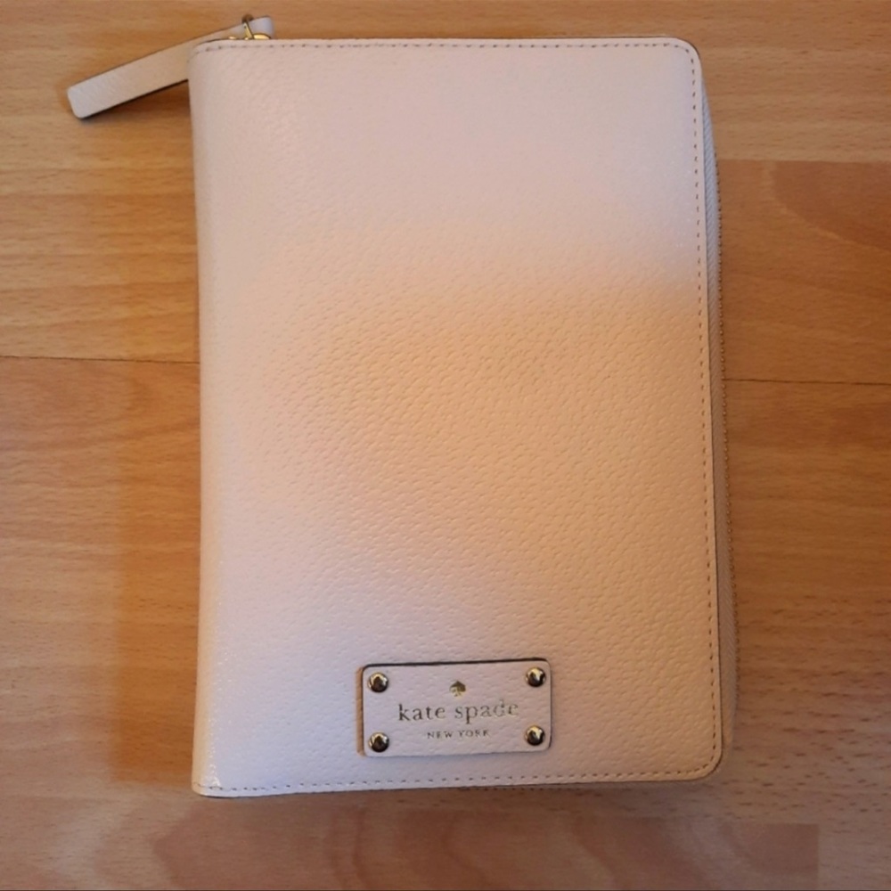 Brand New Kate Spade Agenda Light Pink